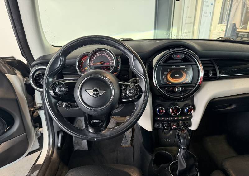 MINI Hatch 3 Portes Cooper D 116 ch BVA6 Finition Exquisite