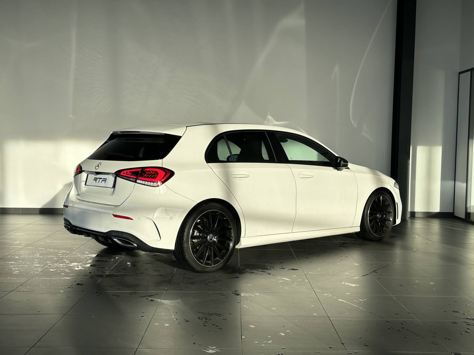 MERCEDES Classe A 180 BM6 AMG Line