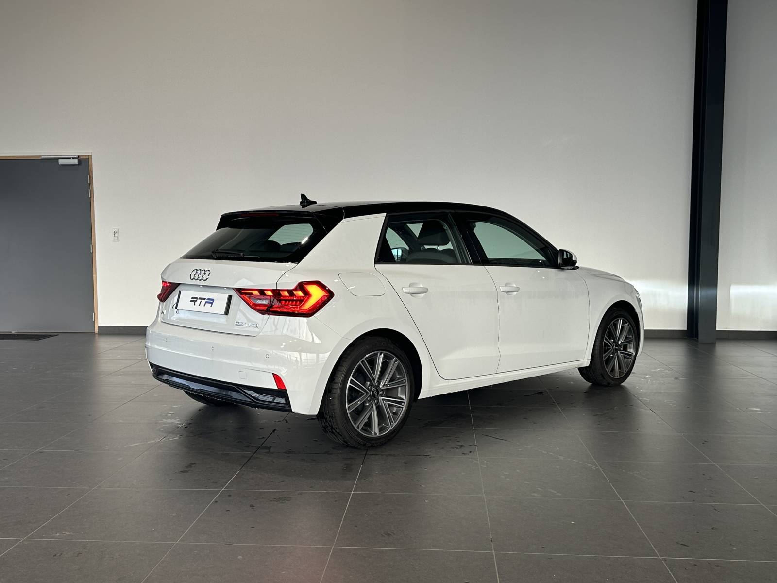 AUDI A1 Sportback 25 TFSI 95 ch BVM5 Advanced 2