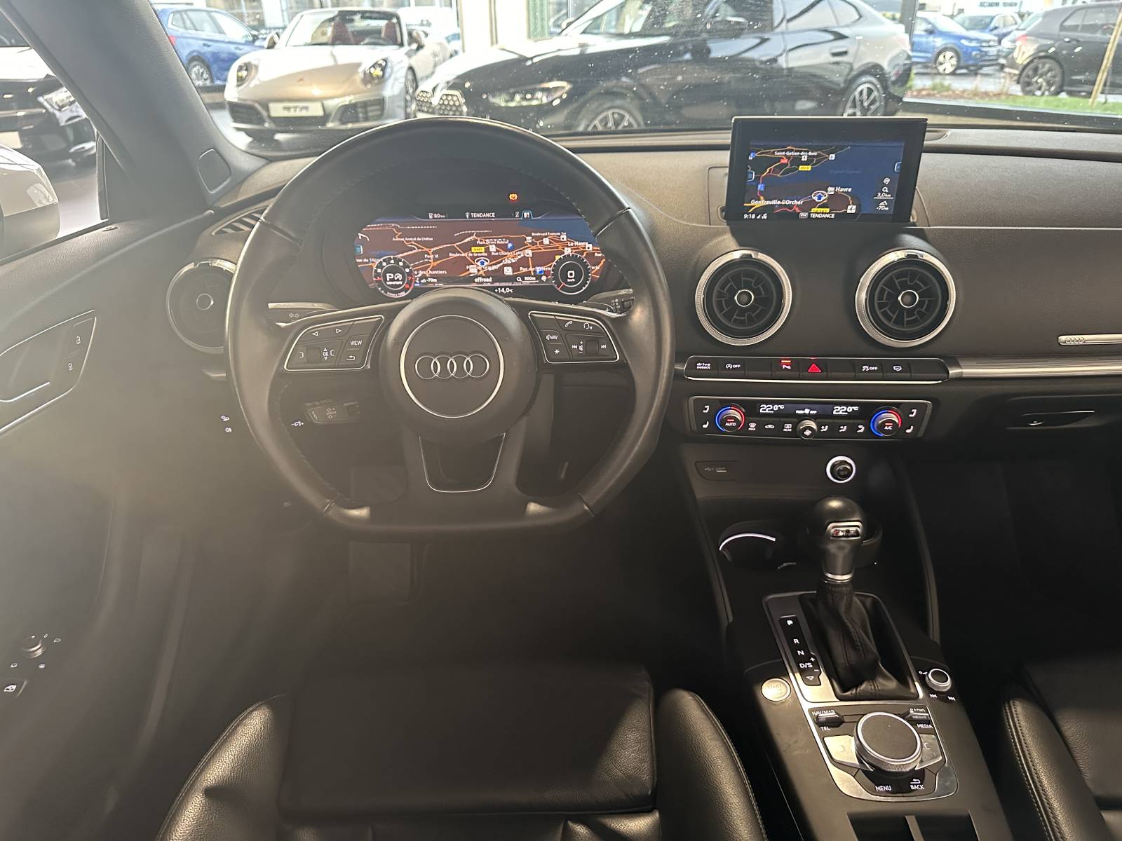 AUDI A3 Cabriolet 35 TFSI CoD 150 S tronic 7 Design Luxe