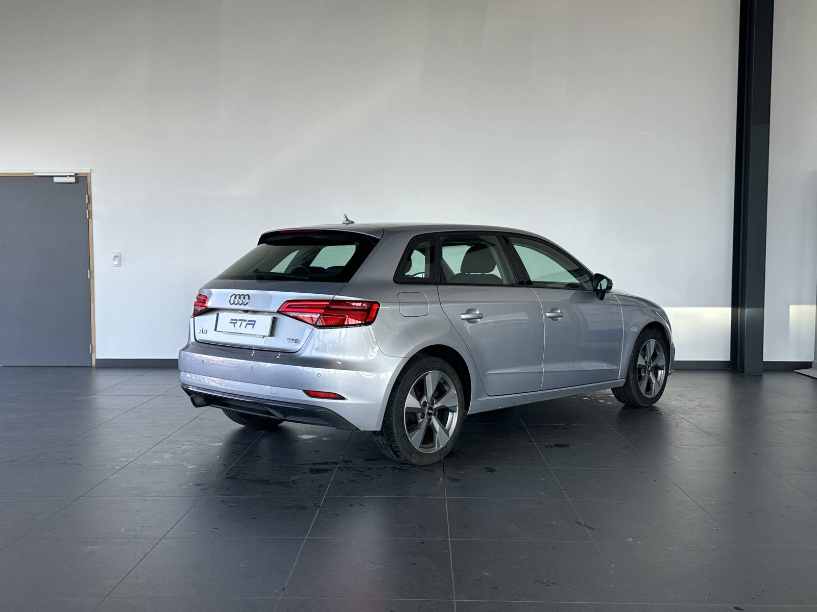 AUDI A3 Sportback 1.0 TFSI 115 S tronic 7 Midnight Series