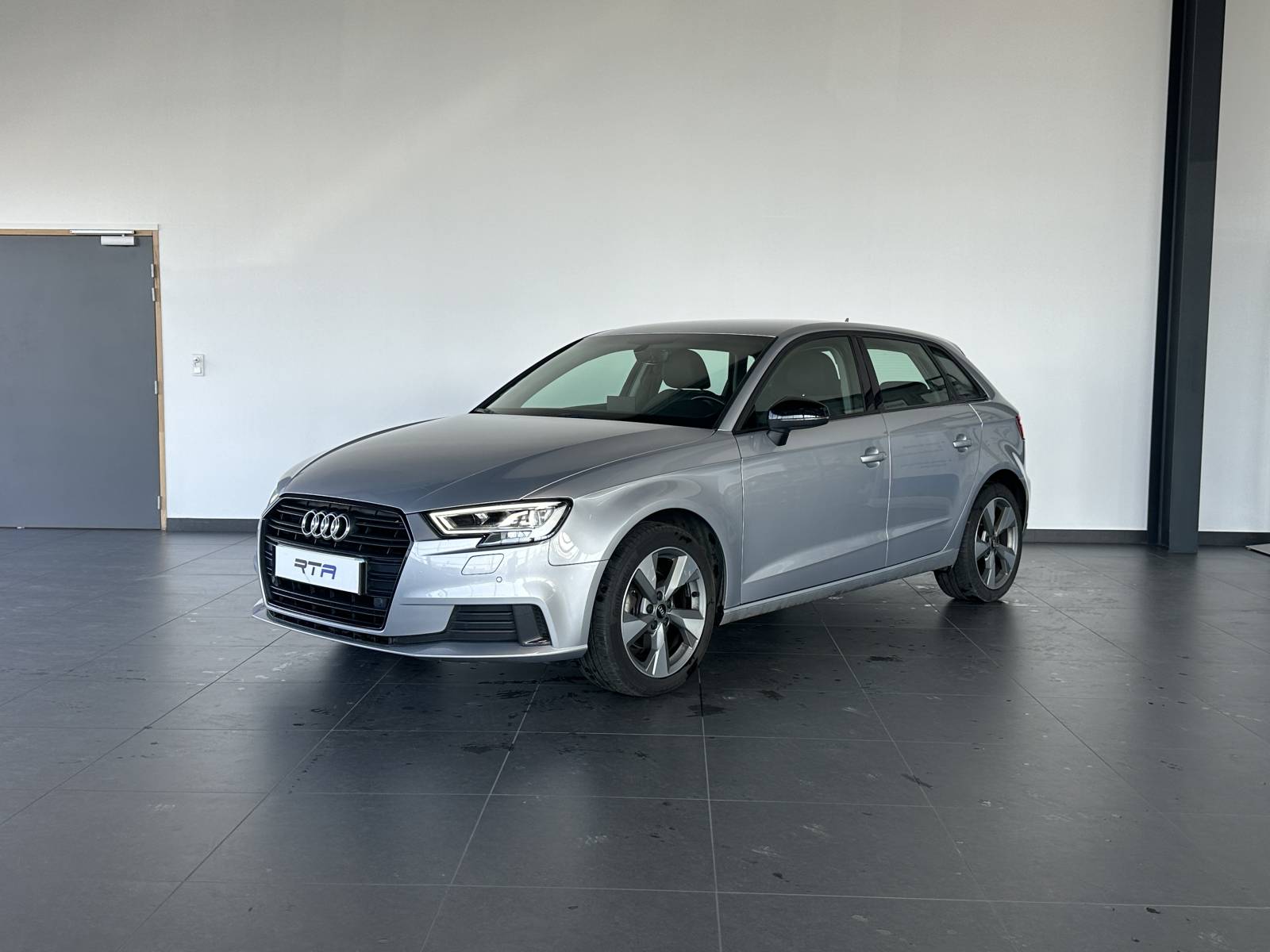 AUDI A3 Sportback 1.0 TFSI 115 S tronic 7 Midnight Series