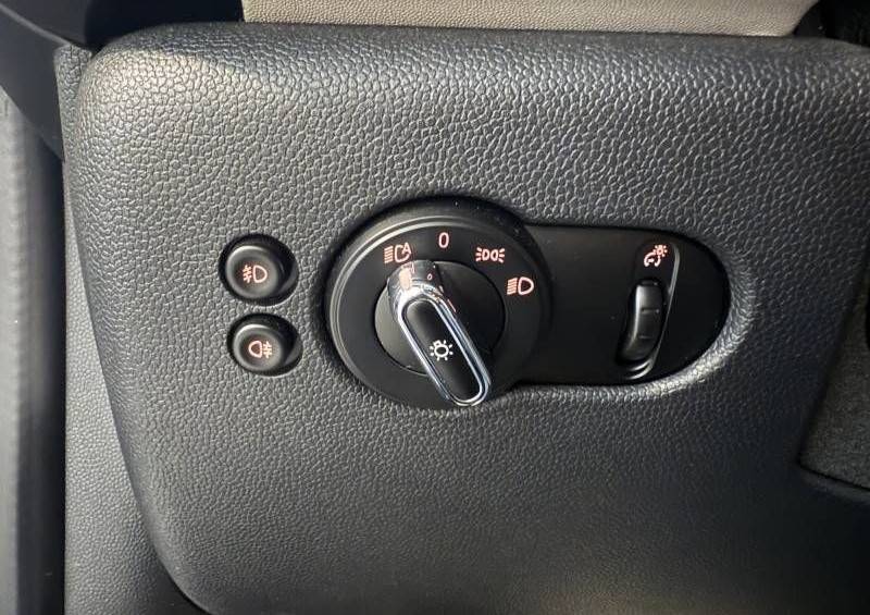 MINI Hatch 3 Portes Cooper D 116 ch BVA6 Finition Exquisite