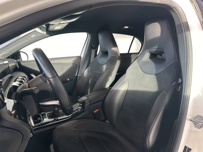 MERCEDES Classe A 180 BM6 AMG Line