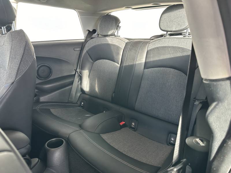 MINI Hatch 3 Portes One 102 ch Edition Blackfriars
