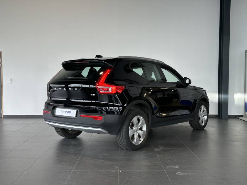 VOLVO XC40 T2 129 ch Momentum Business