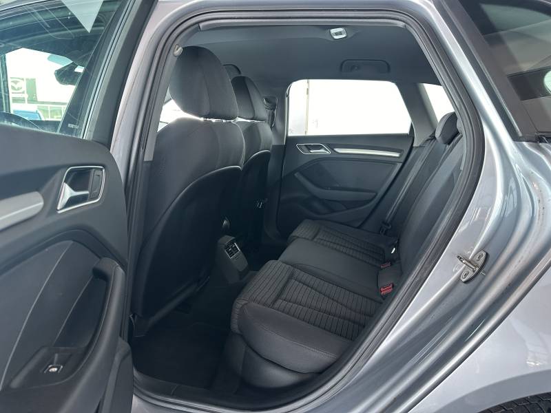 AUDI A3 Sportback 1.0 TFSI 115 S tronic 7 Midnight Series