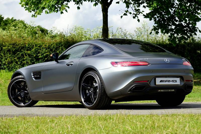 -Vente de voitures d'occasion de la marque Mercedes, au Havre