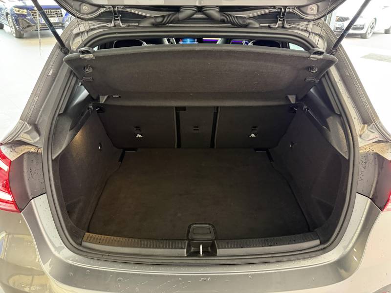 MERCEDES CLASSE A 180 d AMG Line